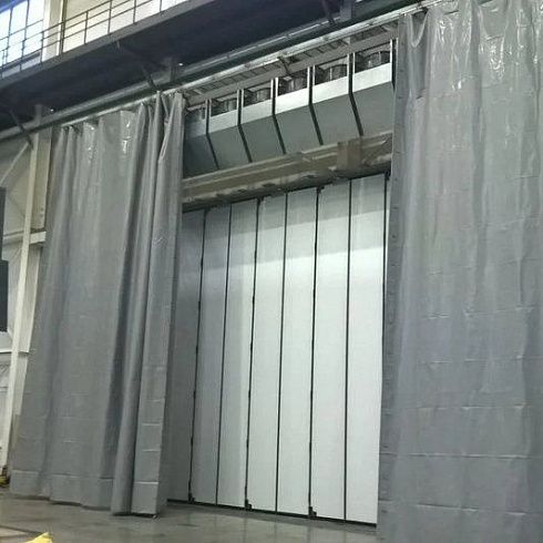 Штора ПВХ морозостойкая 630 г/м2 серая по размерам заказчика без прозрачной вставки