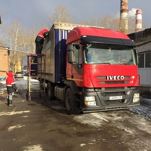 Ремонт автомобильного тента  фото на сайте Производственной Компании ЭлитТент